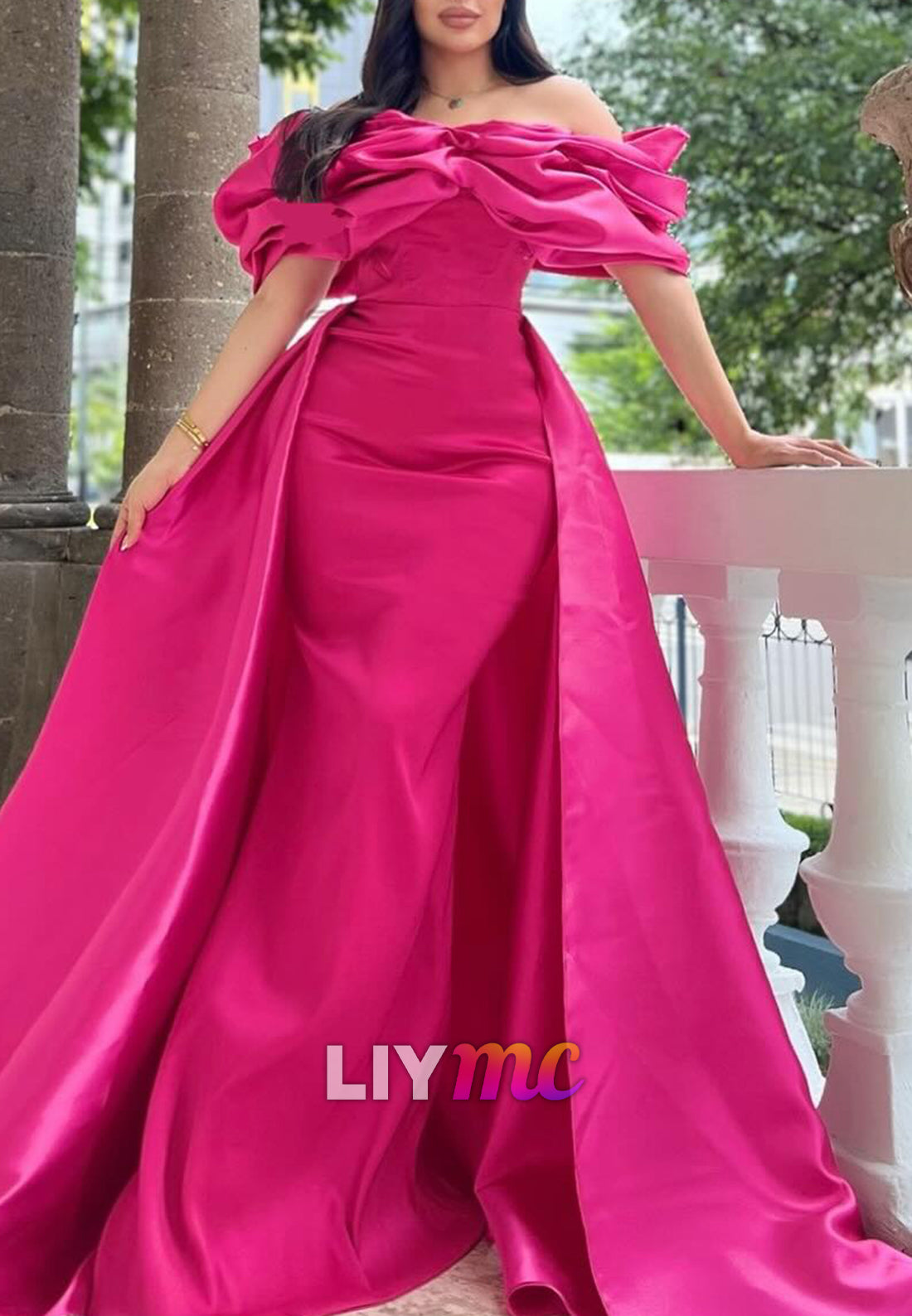 Off-Shoulder Strapless Pleated Satin Prom Dress Sheath Party Dress