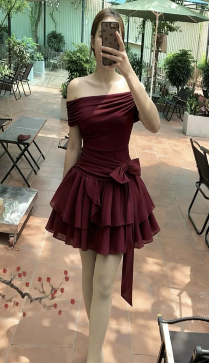 Off-the-Shoulder Burgundy Chiffon Homecoming Dress Short Birthday Dress