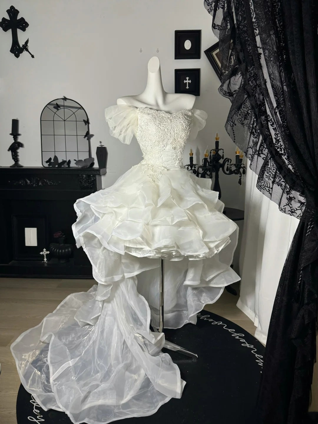 Off-the-Shoulder Ivory Birthday Dress With Appliques A-Line Wedding Dress