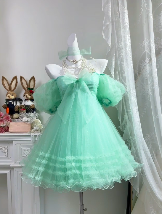 Off-the-Shoulder Mint Green Short Homecoming Dress