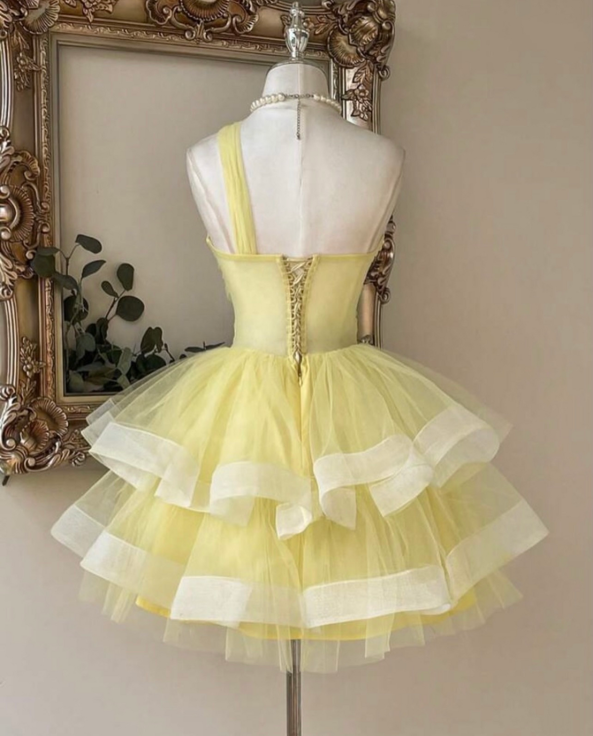 One-Shoulder Yellow Tulle Homecoming Dress Short Dress