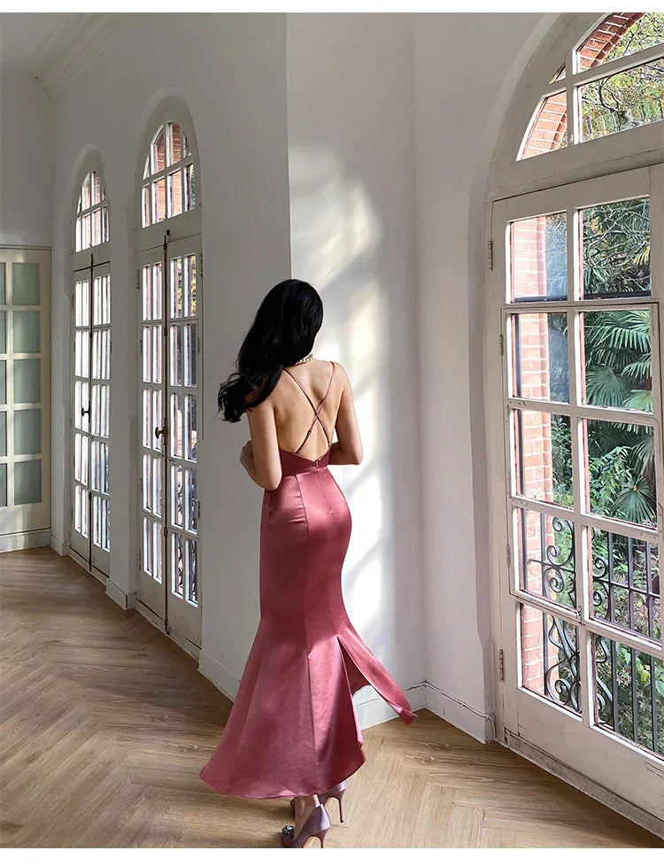 Vintage Red Brown Mermaid Deep V Halter Backless Satin Long Prom Dress Evening Dress