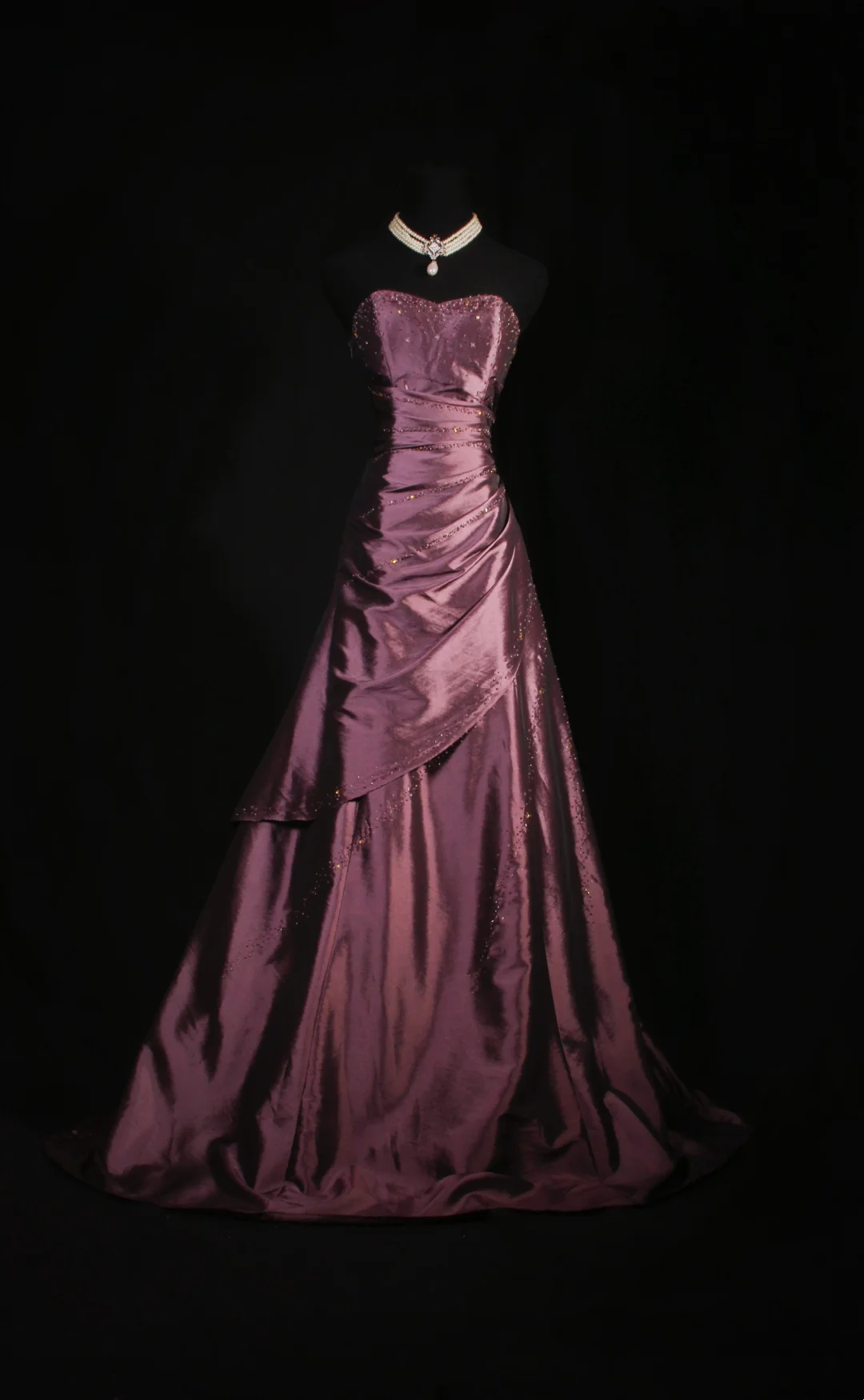 Sweetheart Fuchsia Satin A-Line Prom Dress Beaded Formal Evening Dress
