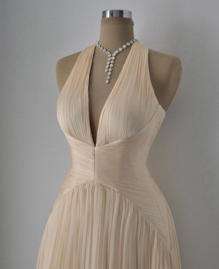 Elegant Nude Pink A-line Deep V Halter Neck Chiffon Long Prom Dress Evening Dress