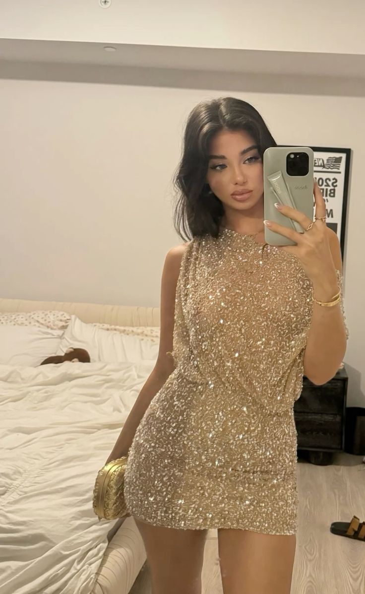 Gorgeous Gold Sequined Sleeveless Fitted 19th Birthday Homecoming Dress