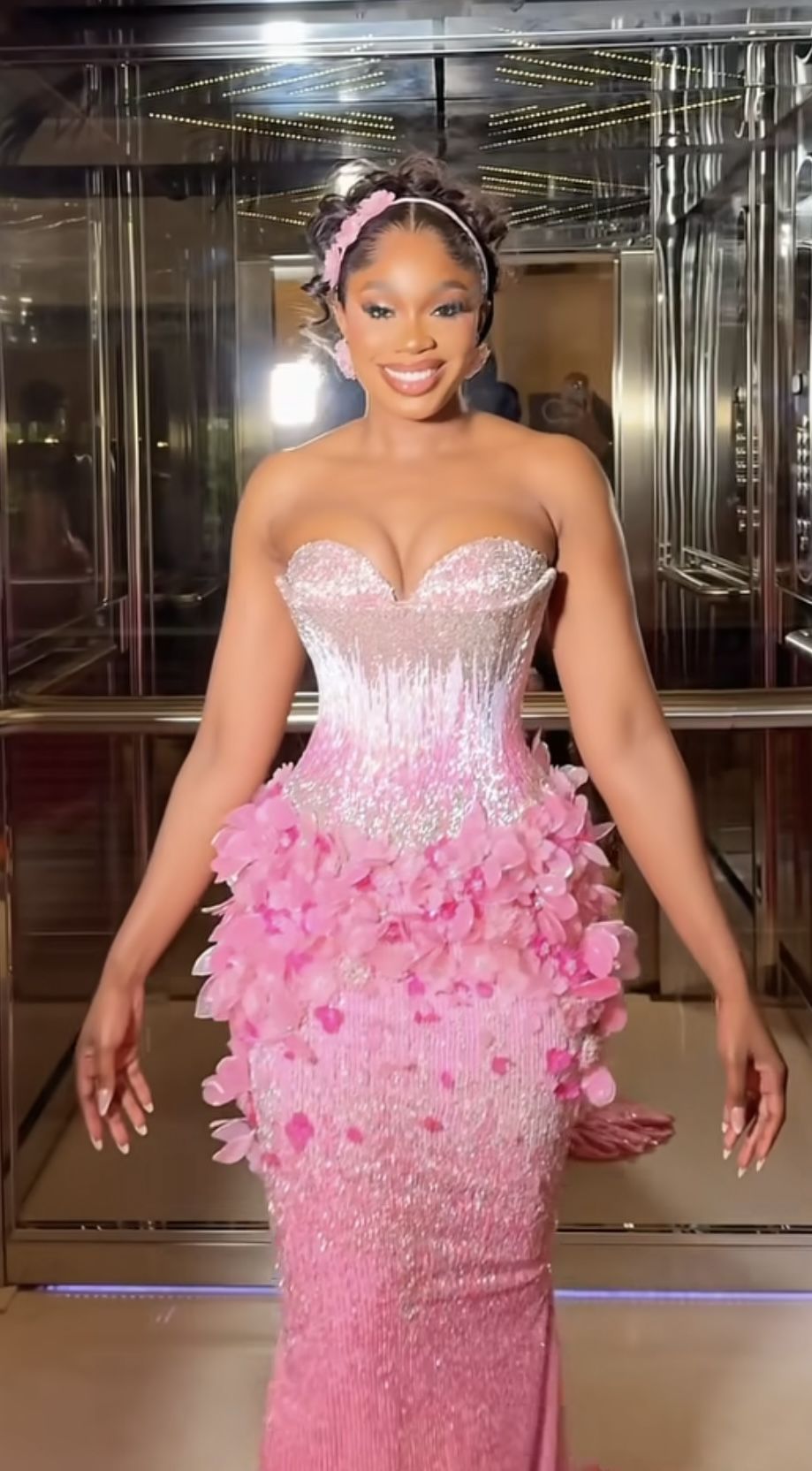 Gorgeous Gradient Pink Mermaid 3D Floral Sequined Long Prom & Evening Dress - View 3 | FashionDia