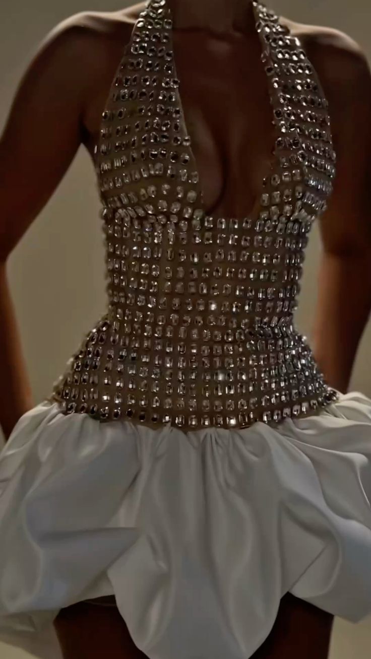 Luxury Halterneck Deep V-neck Rhinestone Satin Tutu Skirt 17th Birthday Homecoming Dress cc4301