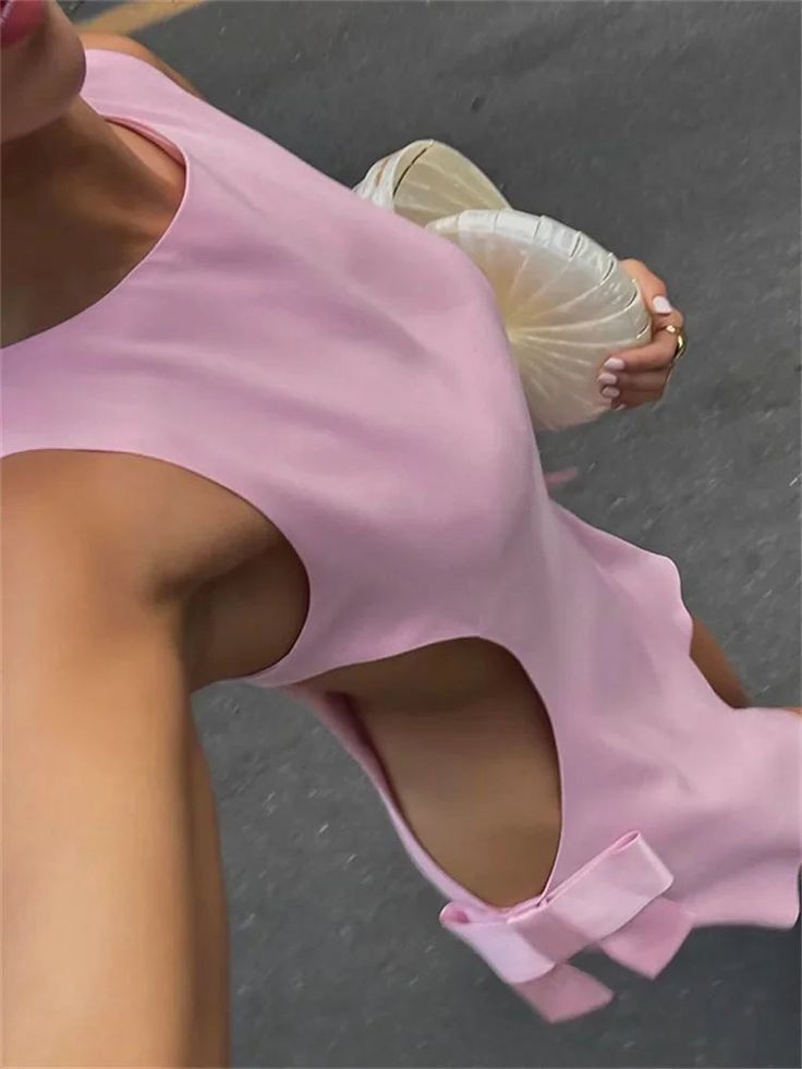 Sweet Pink Round Neck Waist Hollow Bow Satin 16th Birthday Homecoming Dress cc4343