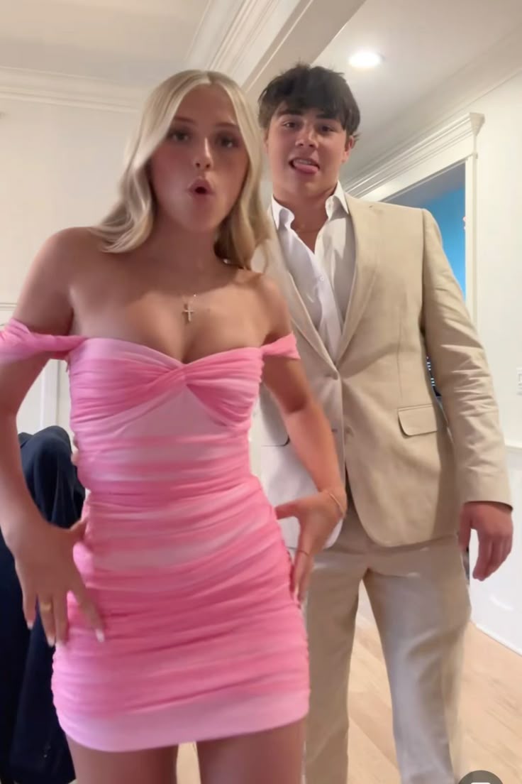 Sweet Pink Off-the-shoulder Tight-fitting Hip 17th Birthday Homecoming Dress