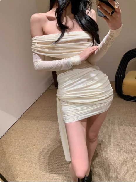 Elegant One-shoulder Tube Top Slim Fit Hip Homecoming Dress