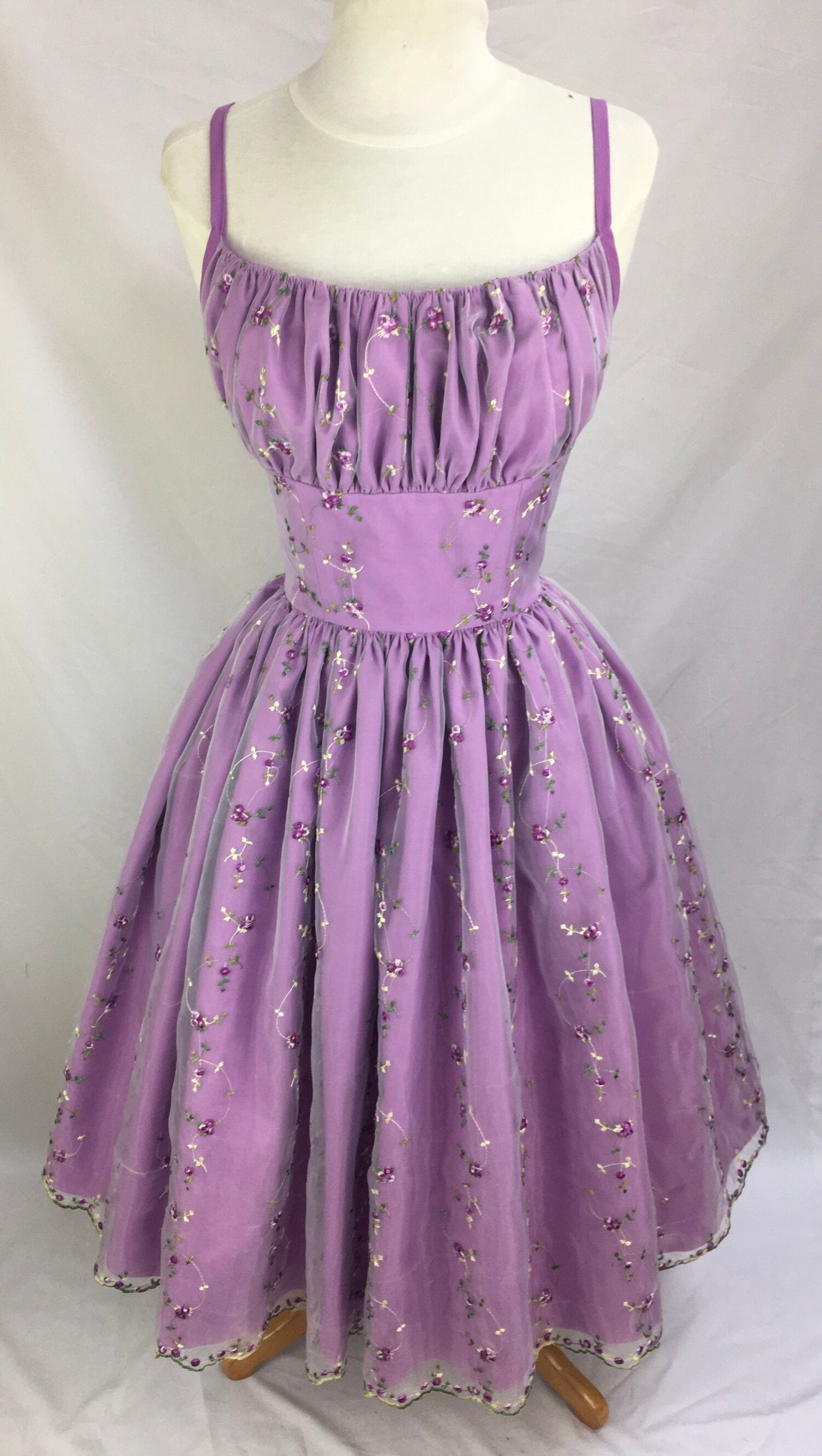 Sweet Purple Flower Embroidery Waist A-line 16th Birthday Homecoming Dress