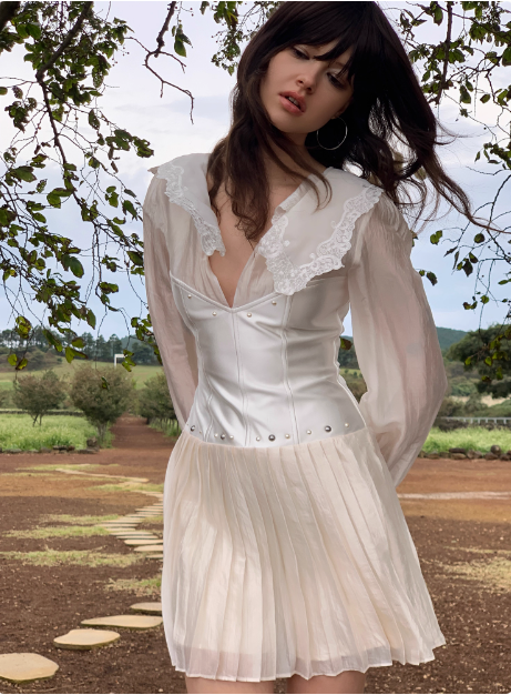 French Long Sleeve V-Neck Lace Satin Pleated Birthday Short Skirt Homecoming Dress - View 5 | FashionDia