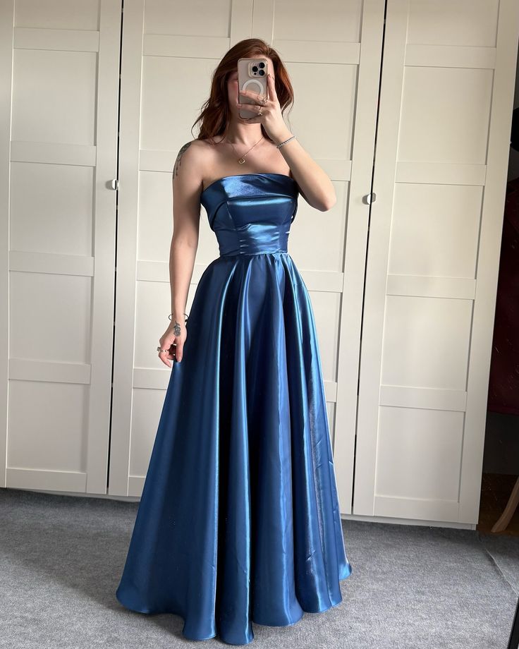 Elegant Royal Blue A-Line Strapless Ribbon Satin Long Prom Dress Evening Dress Bridesmaid Dress