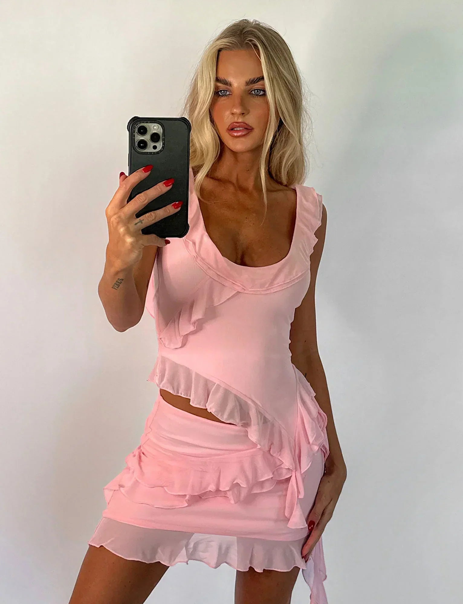 Elegant Ruffled Pink Two-piece Chiffon 17th Birthday Homecoming Dress