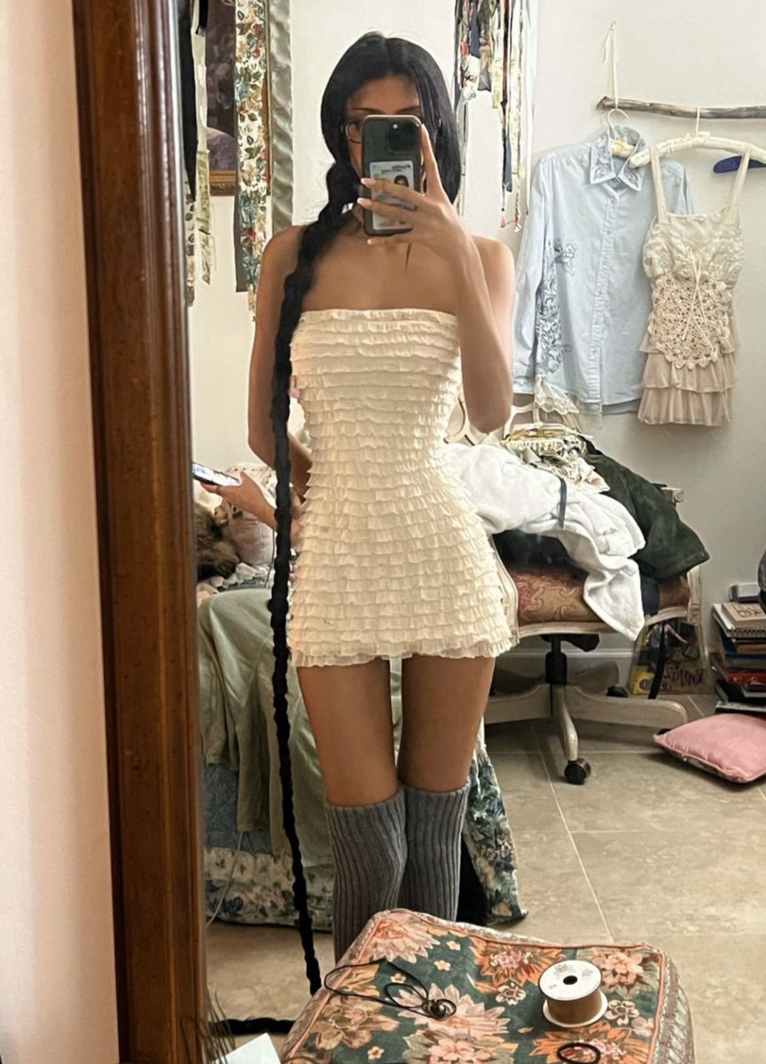 Sweet White Tube Top Pleated Layered Slim 17th Birthday Homecoming Dress