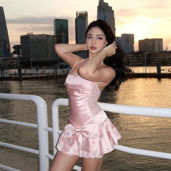 Sweet Pink Halter Neck Lace Bow Mini Satin 16th Birthday Homecoming Dress