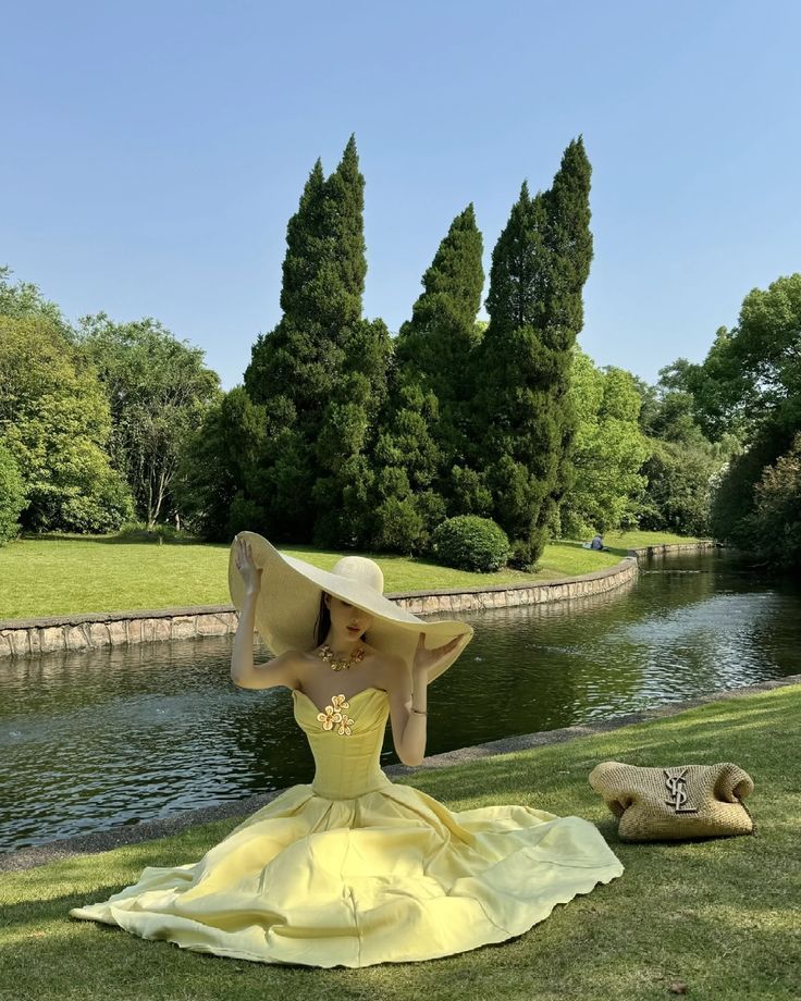 Elegant Light Yellow A-line Tube Top Herringbone Satin Long Prom Dress Evening Dress