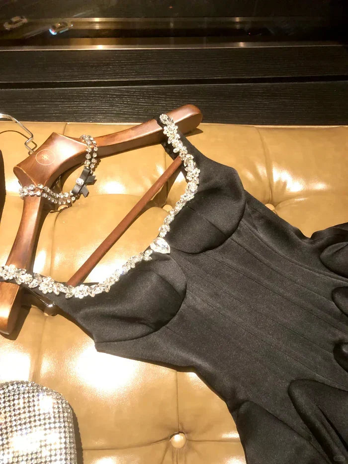 Sweet Black Strap Rhinestone Waist Bud Satin 16th Birthday Homecoming Dress