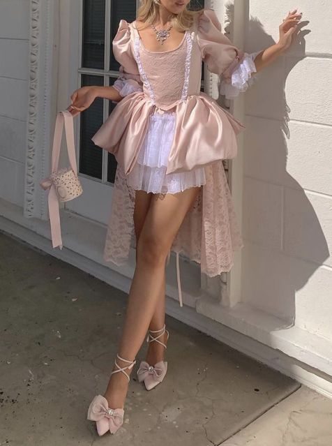 Palace Light Pink Square Neck Puff Sleeve Lace Stitching Satin Birthday Homecoming Dress