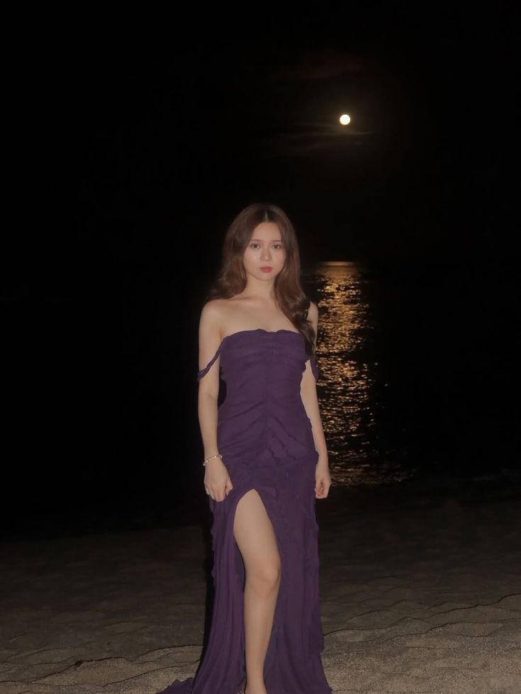 Elegant Deep Purple Slim-Fit Off-the-Shoulder High-Slit Ruched Texture Chiffon Long Prom & Evening Dress - View 4 | FashionDia