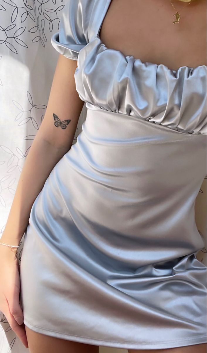 Elegant Silver-gray Puff Short-sleeved Pleated Slim-Fit Satin Birthday Party Homecoming Dress - View 5 | FashionDia