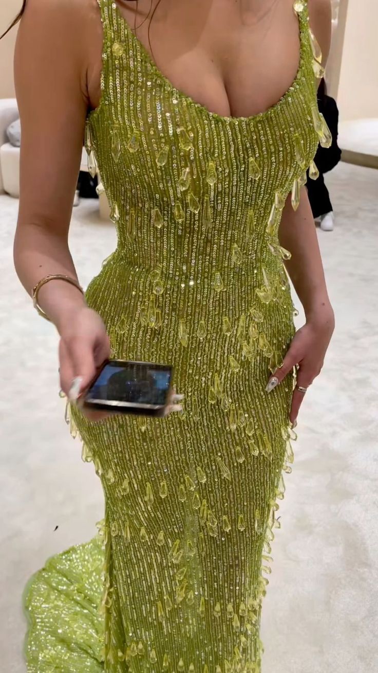 Luxury Bright Green Mermaid Sequin Long Prom Dress Evening Dress