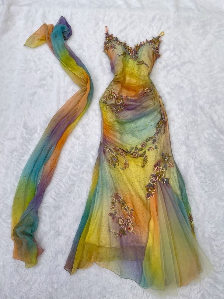 Stunning Gradient Spaghetti Strap V-neck Floral Embroidered Tulle Long Prom Dress Evening Dress
