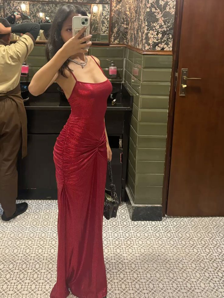 Sexy Burgundy Spaghetti Strap Square Neck Ruched Sequin Long Prom Dress Evening Dress