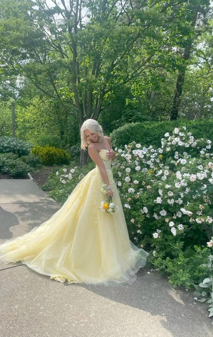 Sweet Yellow A-line Tube Top Embroidered Tulle Long Prom Dress Evening Dress