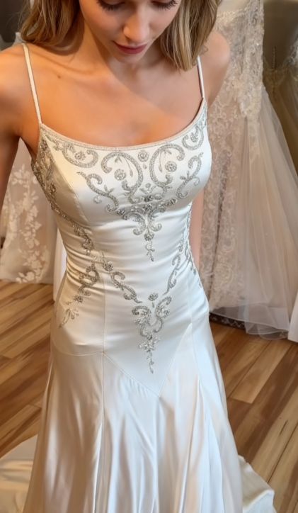 Vintage White Spaghetti Strap Square Neck Pearl-Embellished Satin Train Prom Dress Evening Dress
