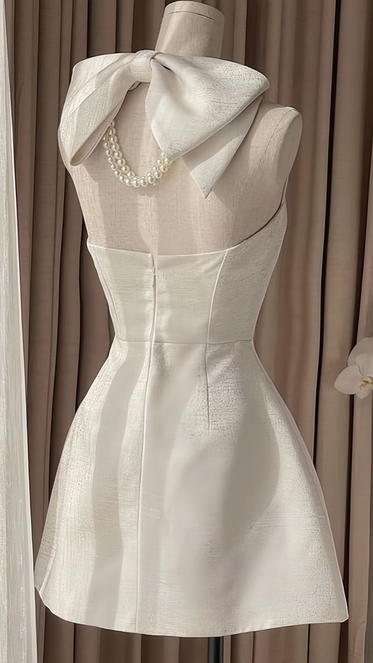 Elegant Halter A-Line Short Prom Dress Formal 8th Grade Homecoming Dress - View 3 | FashionDia
