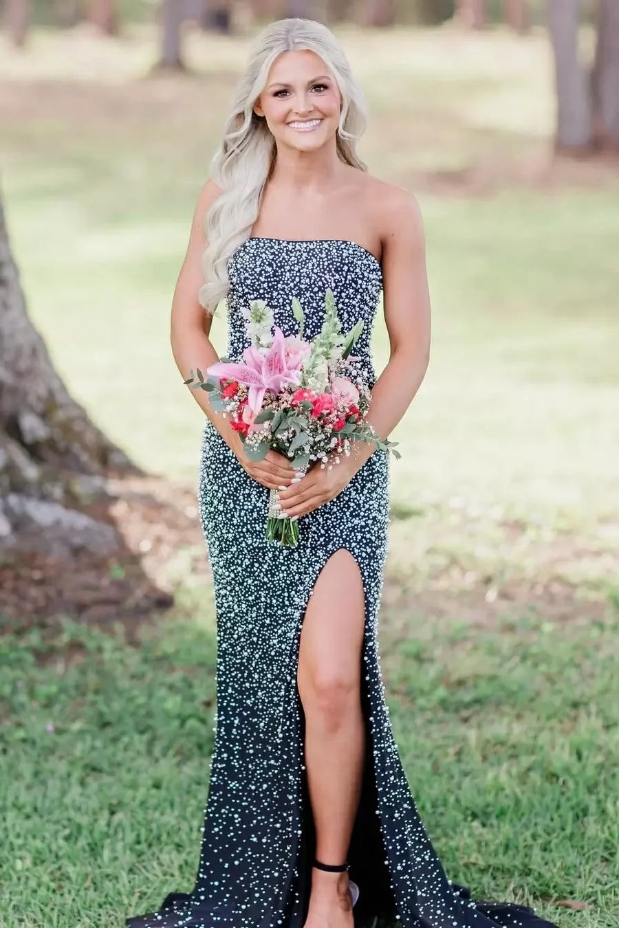 Stunning Mermaid Strapless Black Long Prom Dress with Pearls - View 5 | FashionDia