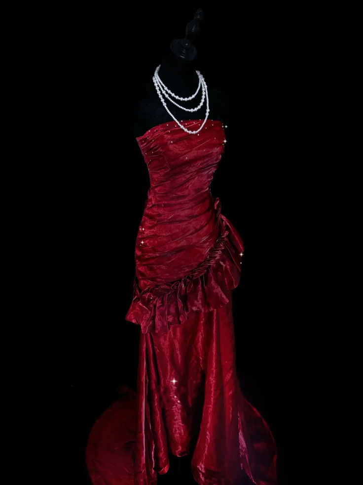 Elegant Burgundy Strapless Satin Pleated Ruffle Mermaid Evening Dress Long Prom Gown