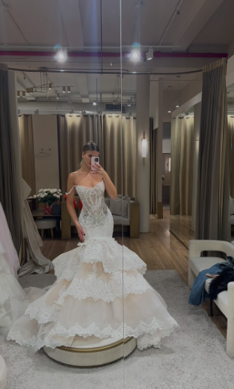 Gorgeous Ivory Lace Strapless Mermaid Wedding Dress with Layered Organza Train cc4704