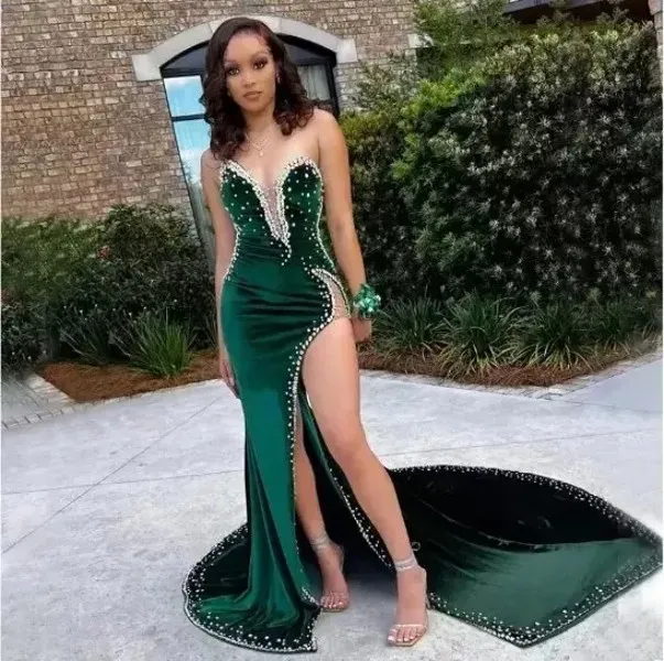 Hunter Green Velvet Prom Dresses African aso ebi Mermiad Evening Dress With Cape Slit Spaghetti Sparkly Beaded