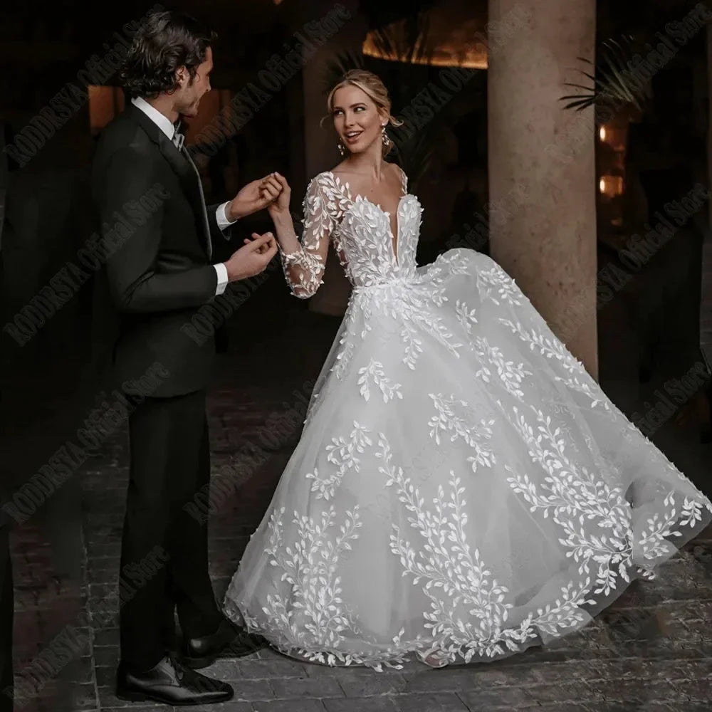 Sexy Backless Wedding Dresses New 2023 Long Sleeves Bride Gowns V-Neck A-Line Lace Applique Tulle vestidos de novia (ZD13330)
