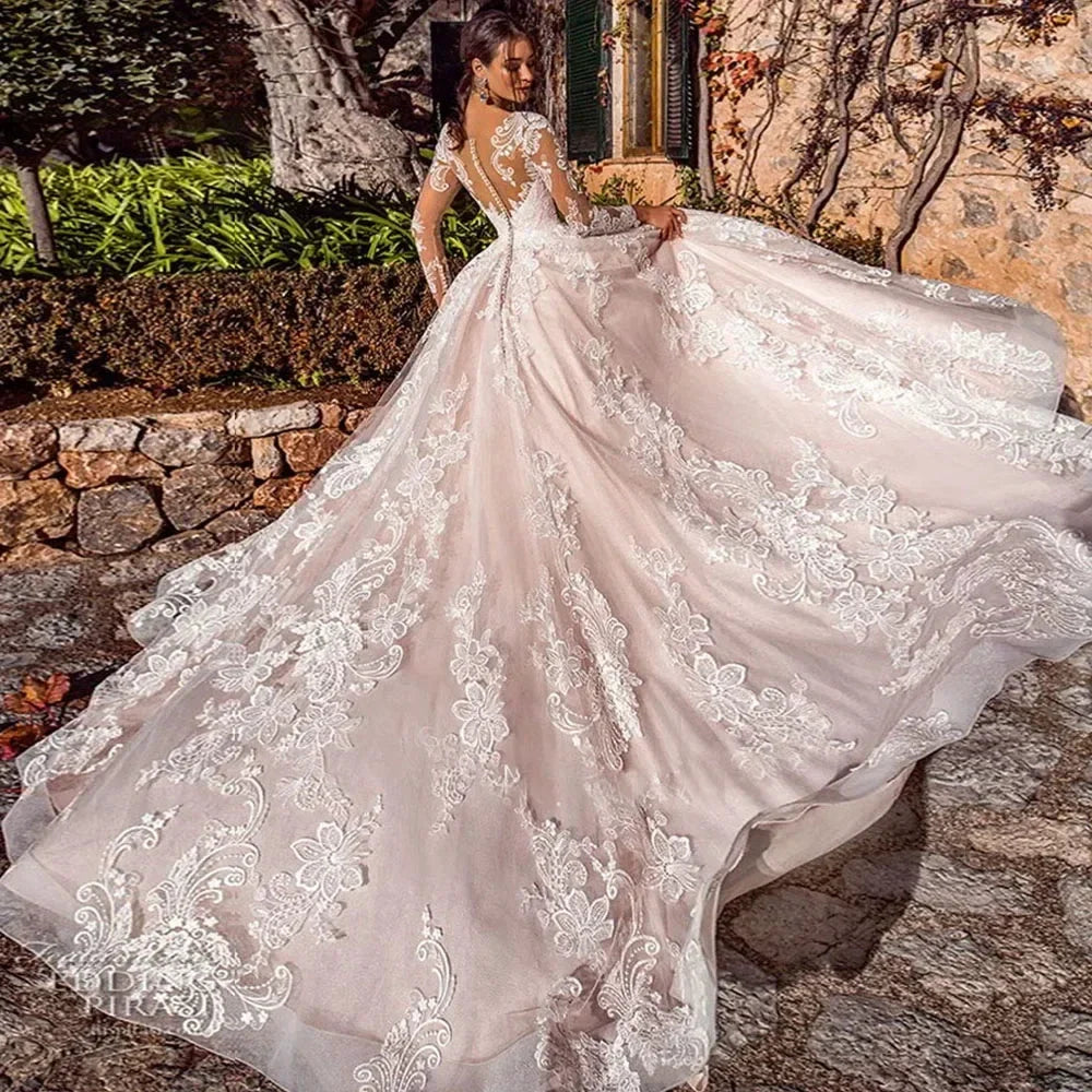 Ramanda Exquisite Lace Appliques Ball Gown Long Sleeves Wedding Dress For Bride Buttons Illusion Back Court Train Bridal Gown (ZD13338)