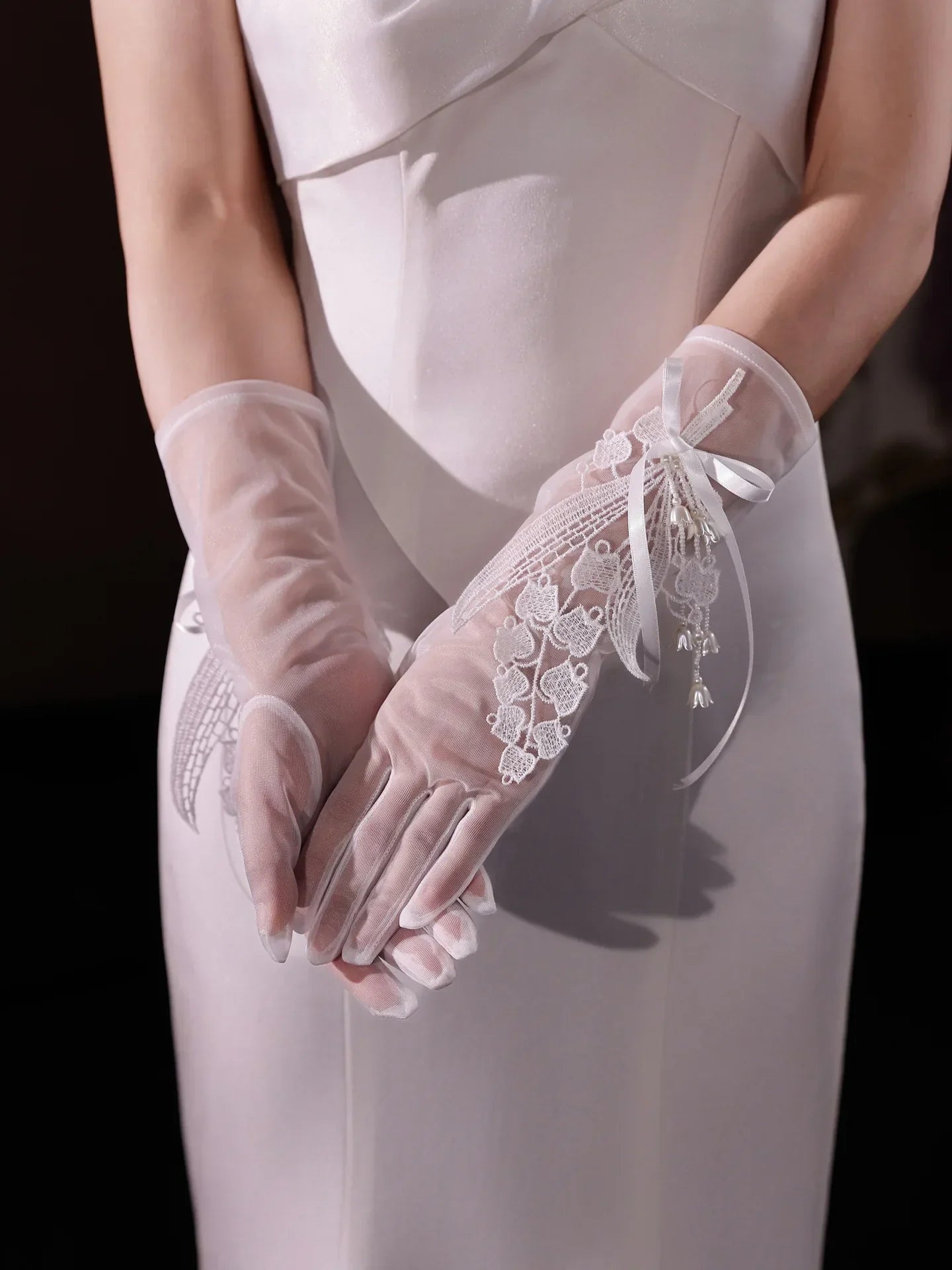 Short Bridal Gloves Flower Pearl Wedding Glove For Women Girl Party Evening Dress Jewelry Brides Accessories