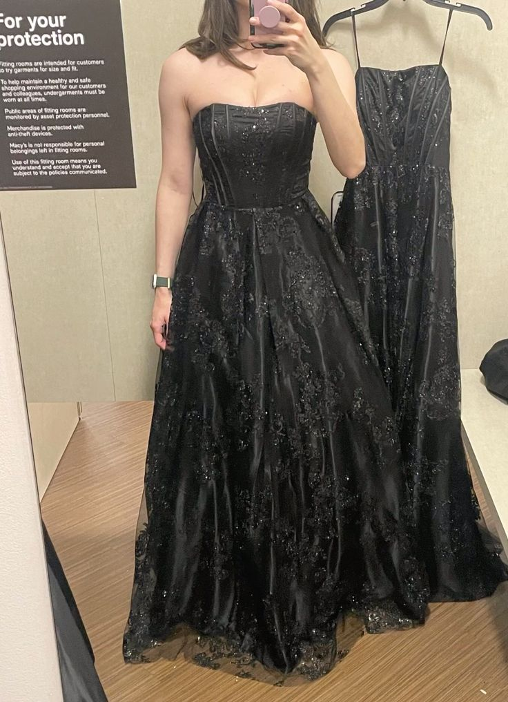 Elegant Black Strapless Satin Tulle Beaded Long Wedding Guest Dress Formal Party Dress