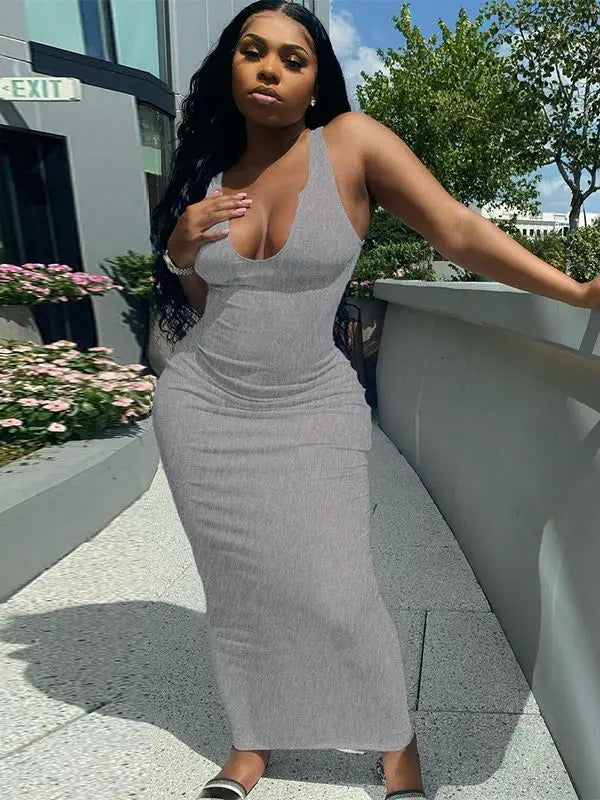 Ribbed Stripe Sleeveless V-neck Midi Dress - View 9 | VelvetHem