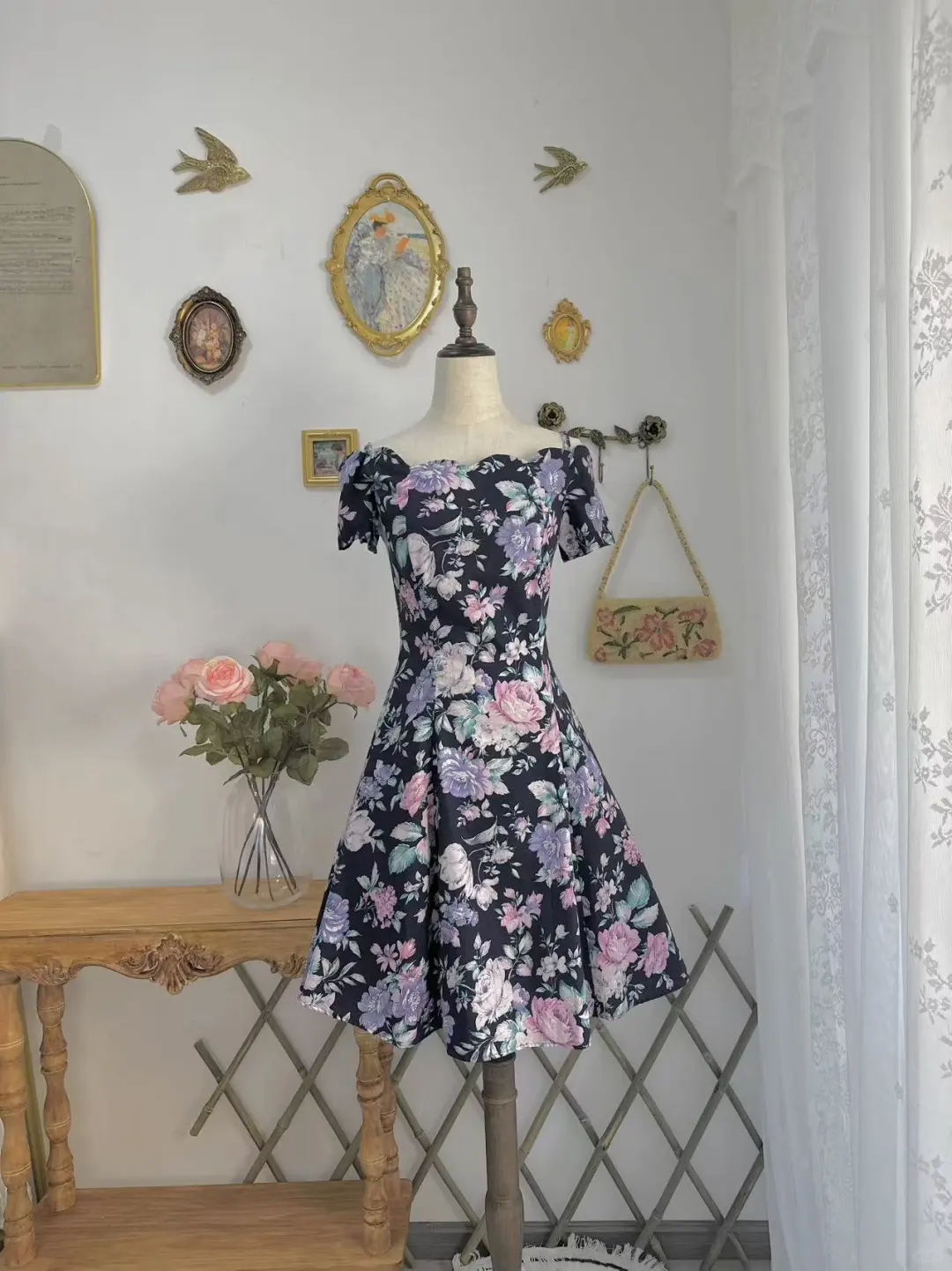 Vintage Satin Print Floral A-Line Off-the-Shoulder Homecoming Dress Short Prom Dress - View 2 | FashionDia