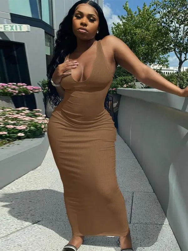 Ribbed Stripe Sleeveless V-neck Midi Dress - View 8 | VelvetHem