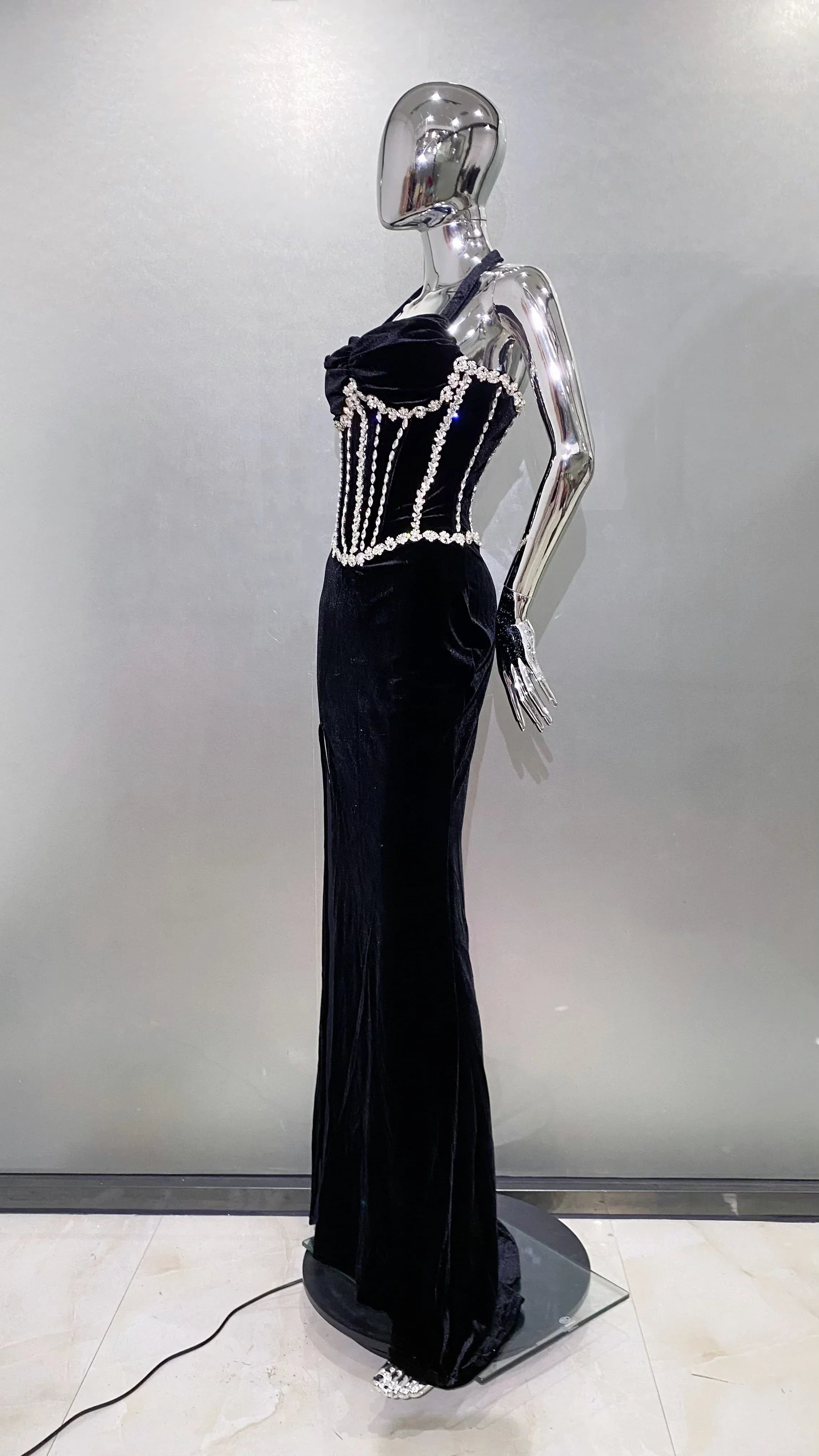 Luxury Shining Diamond Halter Black Velvet floor Lenght Evening Dress Celebrity Birthday Party Outfit Performance Costume