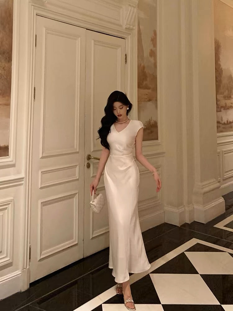 Classy Sheath V Neckline Ivory Satin Prom Dresses Birthday Outfits Evening Gown - FashionDia