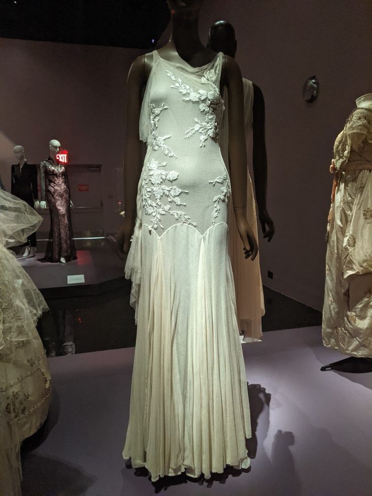 Classy Light Green Mermaid Scoop Neckline Chiffon Long Evening & Prom Dress - FashionDia
