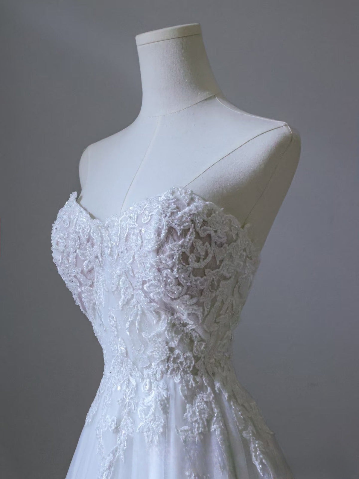 Timeless A-Line Sweetheart Tulle White Lace Long Wedding Dress - View 3 | FashionDia