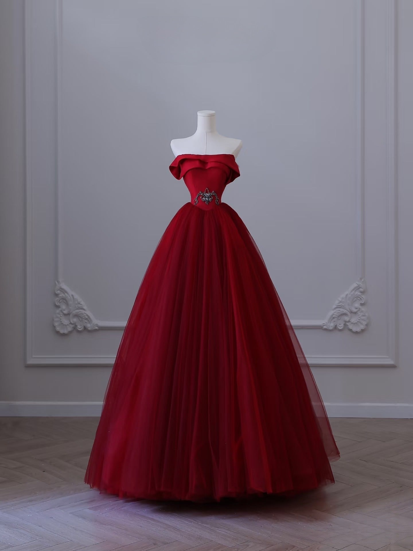 Classy Balll Gown Strapless Red Tulle Long Evening Dress Prom Dresses