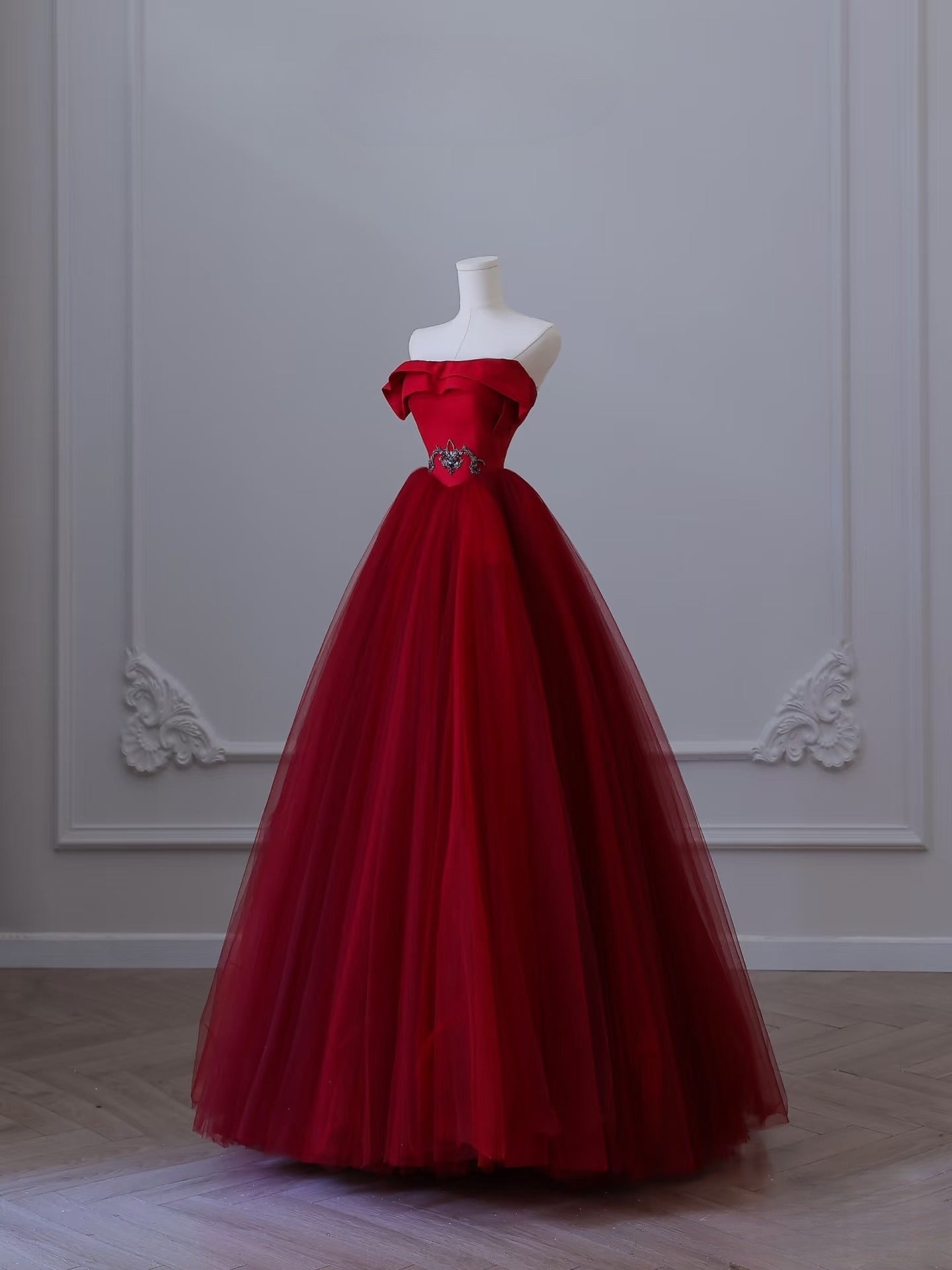 Classy Balll Gown Strapless Red Tulle Long Evening Dress Prom Dresses