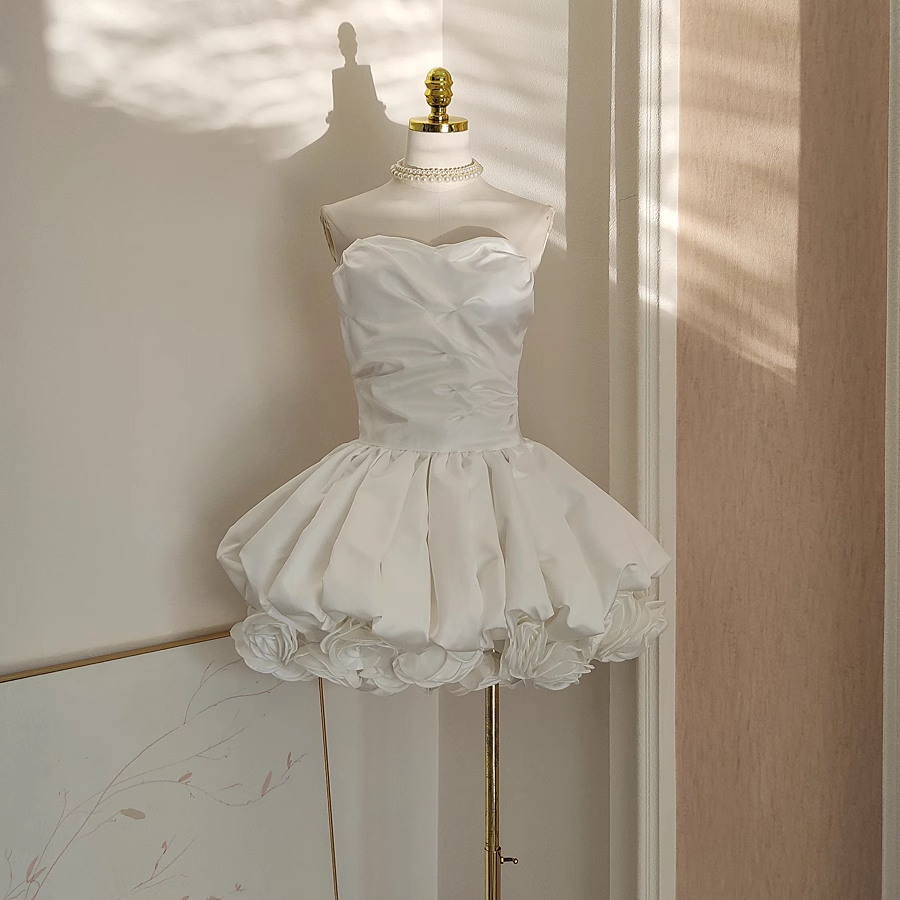 Sexy Ball Gown Sweetheart White Satin Vacation Dresses Short Birthday Outfits SD329