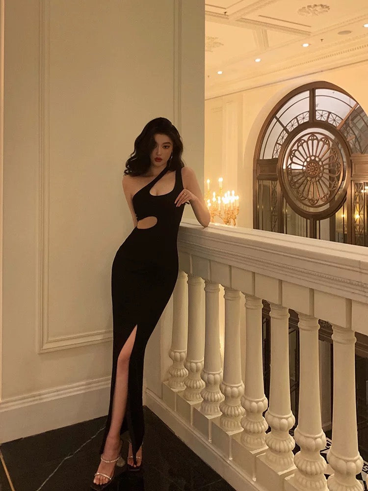 Sexy Sheath One-Shoulder Straps Black Slit Long Prom Dresses Birthday Outfits - View 3 | FashionDia